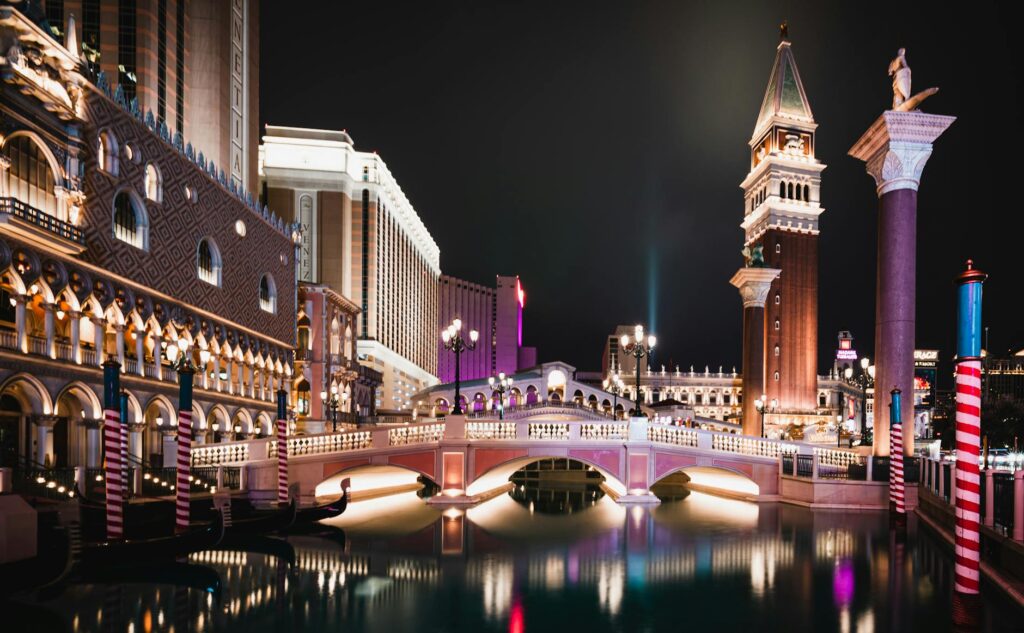 Venetian Hotel Luxury: Iconic Las Vegas Experience